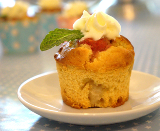 En smak av sommer: Jordbærmuffins toppet med limeostekrem
