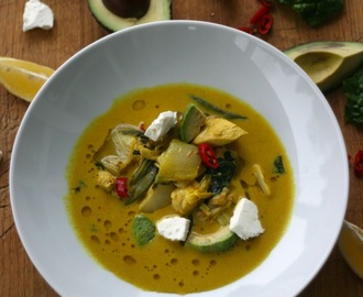 Supersuppe med pak choi, kylling og gurkemeie….. helse i hver munnfull