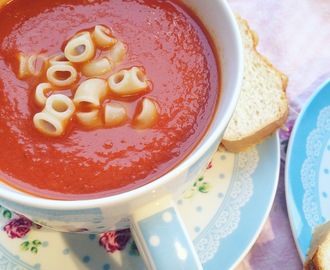 HJEMMELAGET TOMATSUPPE