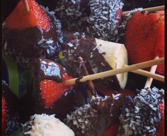Forfriskende "isbær" trukket med mørk sjokolade....smak av sommer..