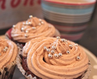 Sjokolade Cupcakes med sjokoladekrem