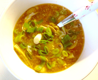 hot and sour kinesisk suppe