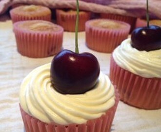 Morell cupcakes / Cherry cupcakes