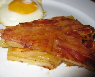 Potet-, bacon- og cheddarterte
