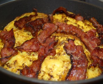Dansk eggepannekake med bacon