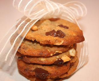Peanutbutter chocolatechip cookies