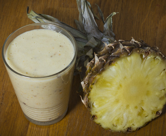 Tropisk smoothie: Kokos- og ananasshake