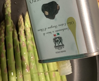 Trøffelstekte asparges
