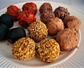 Bliss balls with superfood