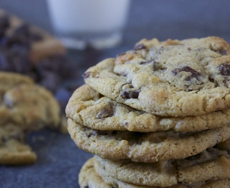 Delicious and Easy Chocolate Chip Cookies