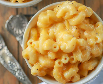 Ultra creamy Mac 'n Cheese.. this is one of my favorite recipes of all time. I've made it so many times!