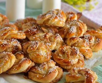 Kardemummabullar med krämig mandelmassa och bittermandelsmak