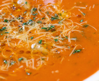 Tuscan tomato and white bean soup