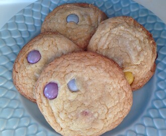 Chocolate chip cookies med smarties