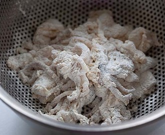 Fried calamari, ready to be served.