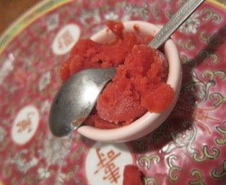 Roséwine sorbet with raspberry and mango