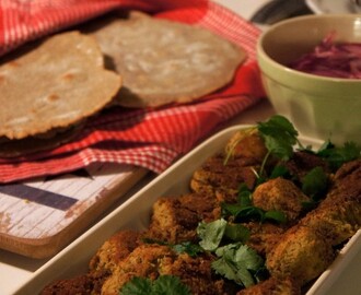 Falafel med glutenfritt tunnbröd