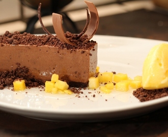 Chokladpavé med mangosorbet och chokladjord - Mannens bästa dessert. Hittills...