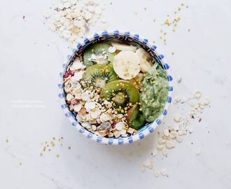 Vegan Oatmeal with Protein Rich Granola, Bee Pollen & Raw Avocado Cream