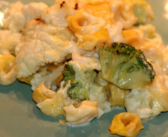 Gratinerad Tortellini med Broccoli & Blomkål