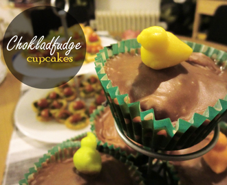Chokladfudge cupcakes med påsktema