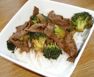 Kinesisk biff-& broccoliwok