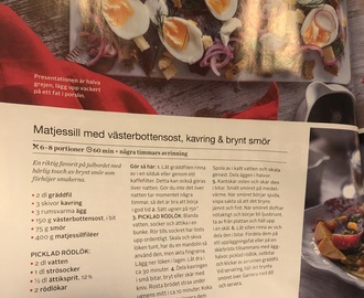 Matjessill m kavring, ägg o brynt smör