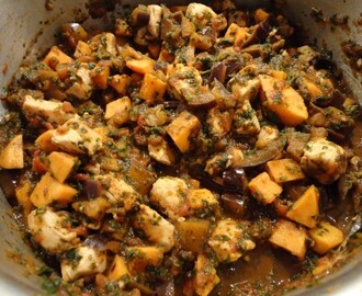 Recept: Kycklinggryta med aubergine, sötpotatis och grönkål