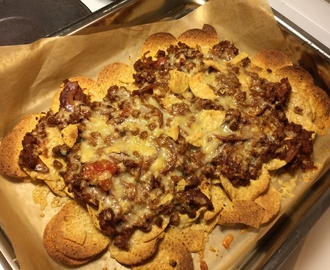 Ungsgratinerade nachos med västerbottensost och hemmaskruvad tacofärs