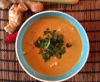 Thai-inspireret suppe med skjult blomkål (som ungerne spiser med vellyst!)