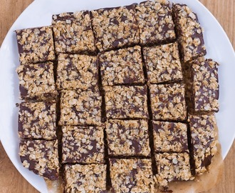 Oatmeal Chocolate Fudge Bars