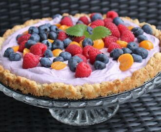 Matildas blåbärscheesecake med färska bär