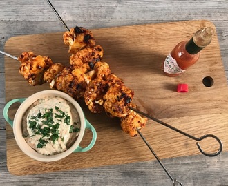 Grillade Buffalo Wings På Blomkål med Ranchdressing