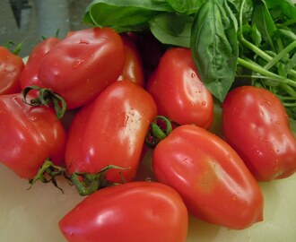 Tomatsås på färska tomater