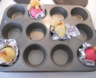Easter egg muffins with Egg yolk