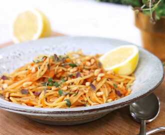 Spaghetti med morot- och timjansås