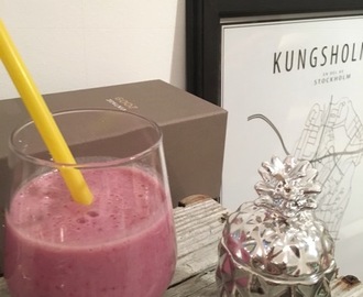 Mättande hallonsmoothie med havregryn