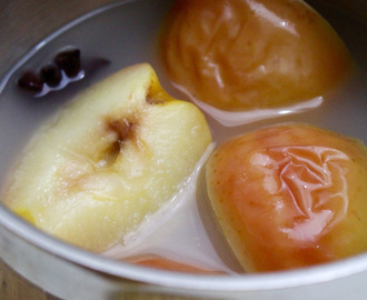 Ayurvediskt kokt äpple