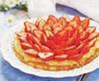 Sommartårta med jordgubbar och lemoncurd