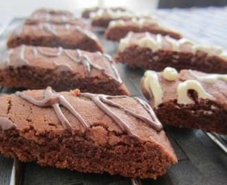 Chokladsnittar med vit- och mörk choklad