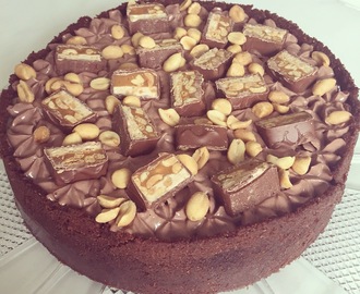 Snickers Cheesecake à la Roy Fares