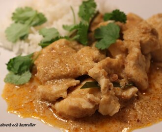 PANAENG CHICKEN CURRY