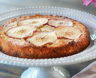 Saftig äppelkladdkaka