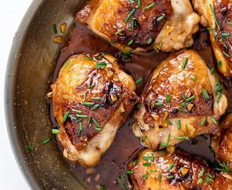 Honey garlic chicken thighs - Simply Delicious | Recipe | Honey garlic chicken thighs, Honey garlic chicken, Easy chicken recipes
