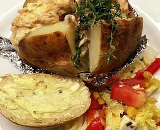 Krämig kycklingröra med cream cheese till bakad potatis eller baguetter