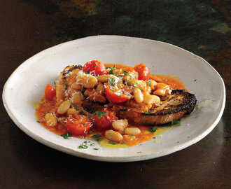 White Bean Ragout with Toast