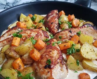 Kylling i pikantsovs med ovnkartofler. – #Hashtagmor | Opskrift | Aftensmad, Middag opskrift, Middagsopskrifter