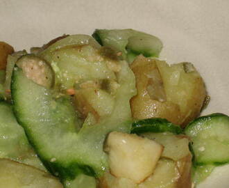 Potatissallad med gurka och kapris