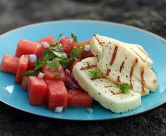 Grillad halloumi med vattenmelonsallad och mynta