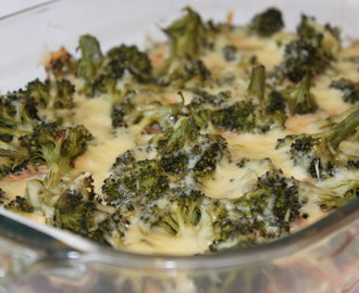 Maletköttgratäng med broccoli och blåmögelost